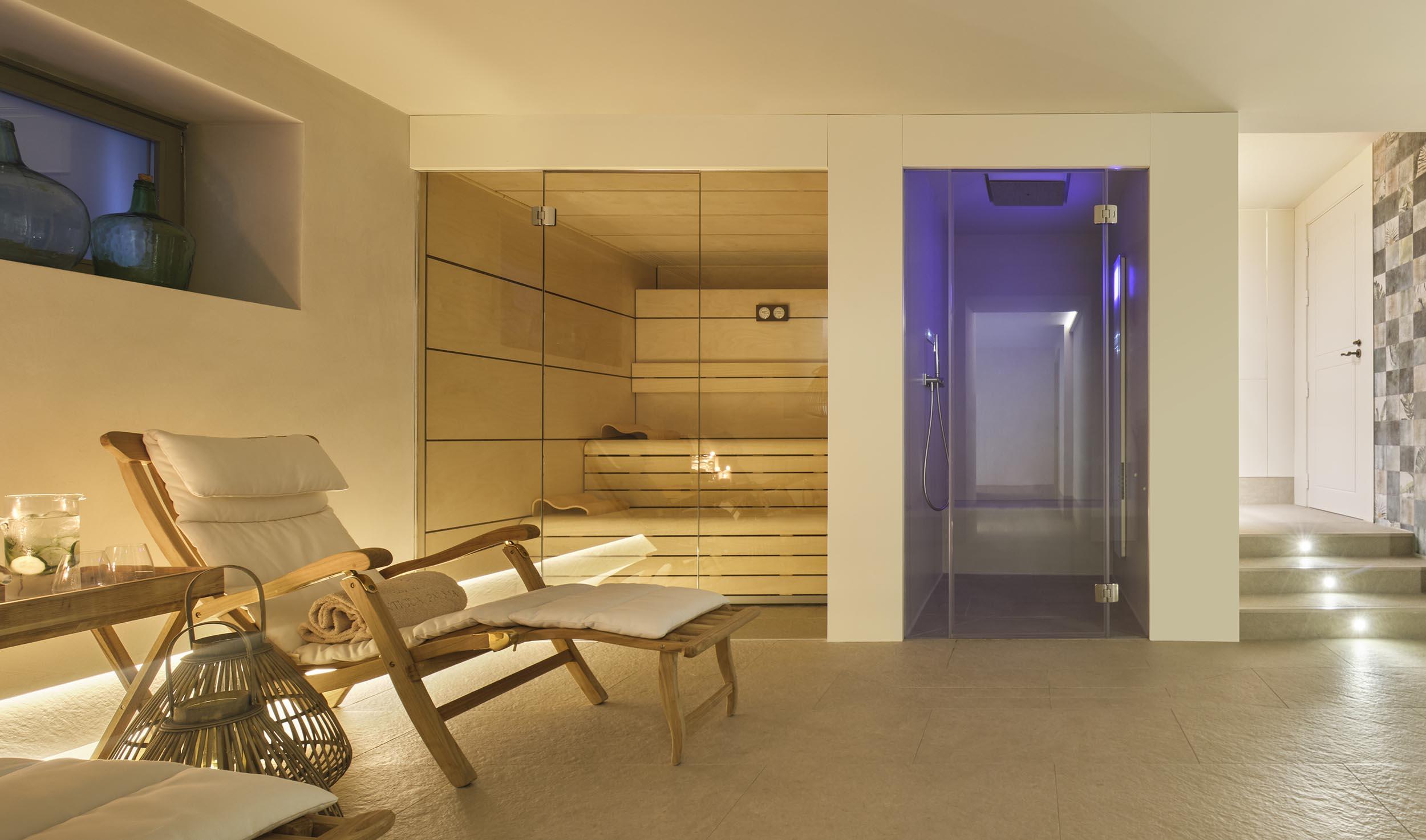 Hotel Antigua Palma - Casa Noble Bagian luar foto A modern steam room