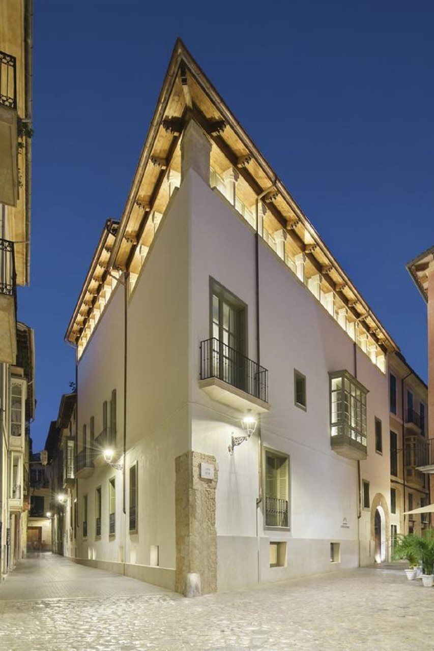 Hotel Antigua Palma - Casa Noble Bagian luar foto The house of the poet in the centre of the town